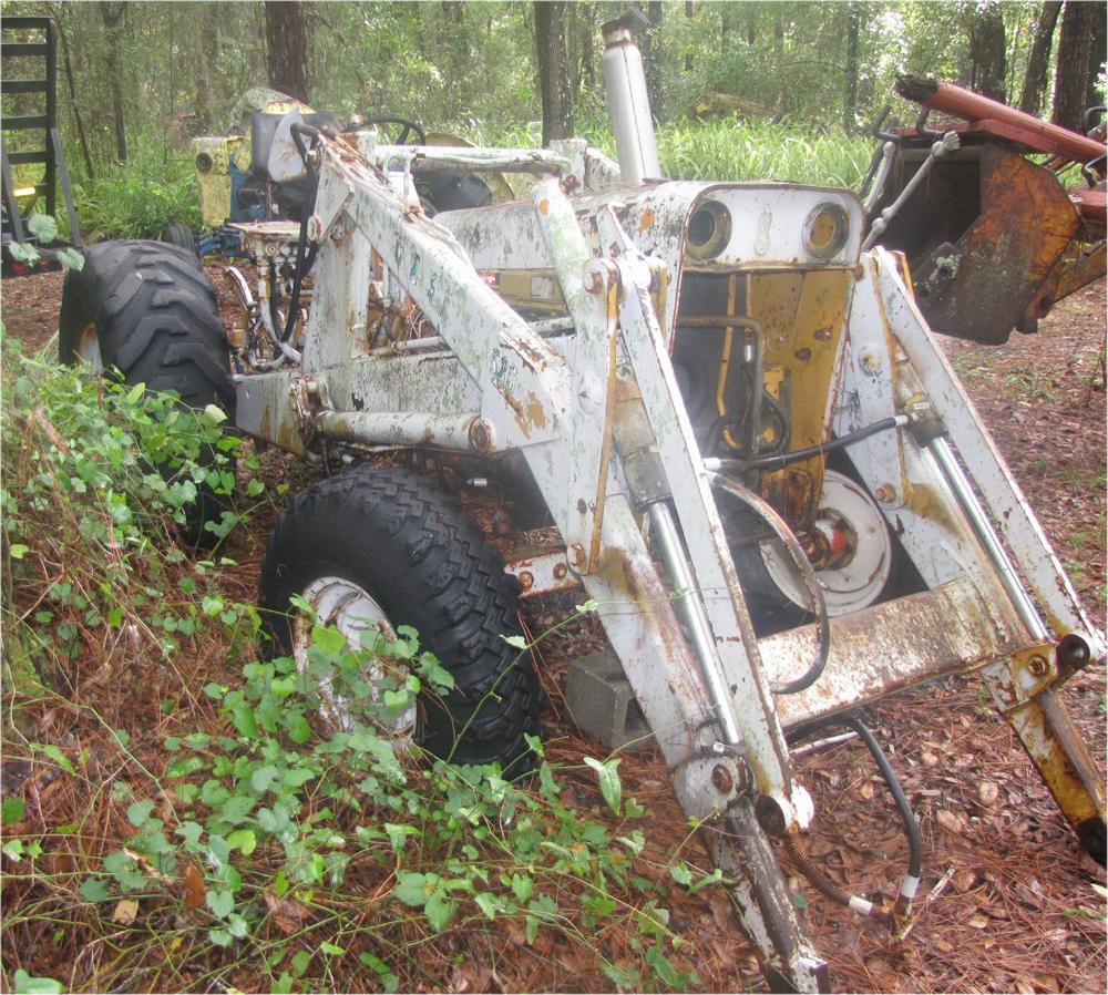 1966 - 1971 Case 580CK tractor parts photo 2