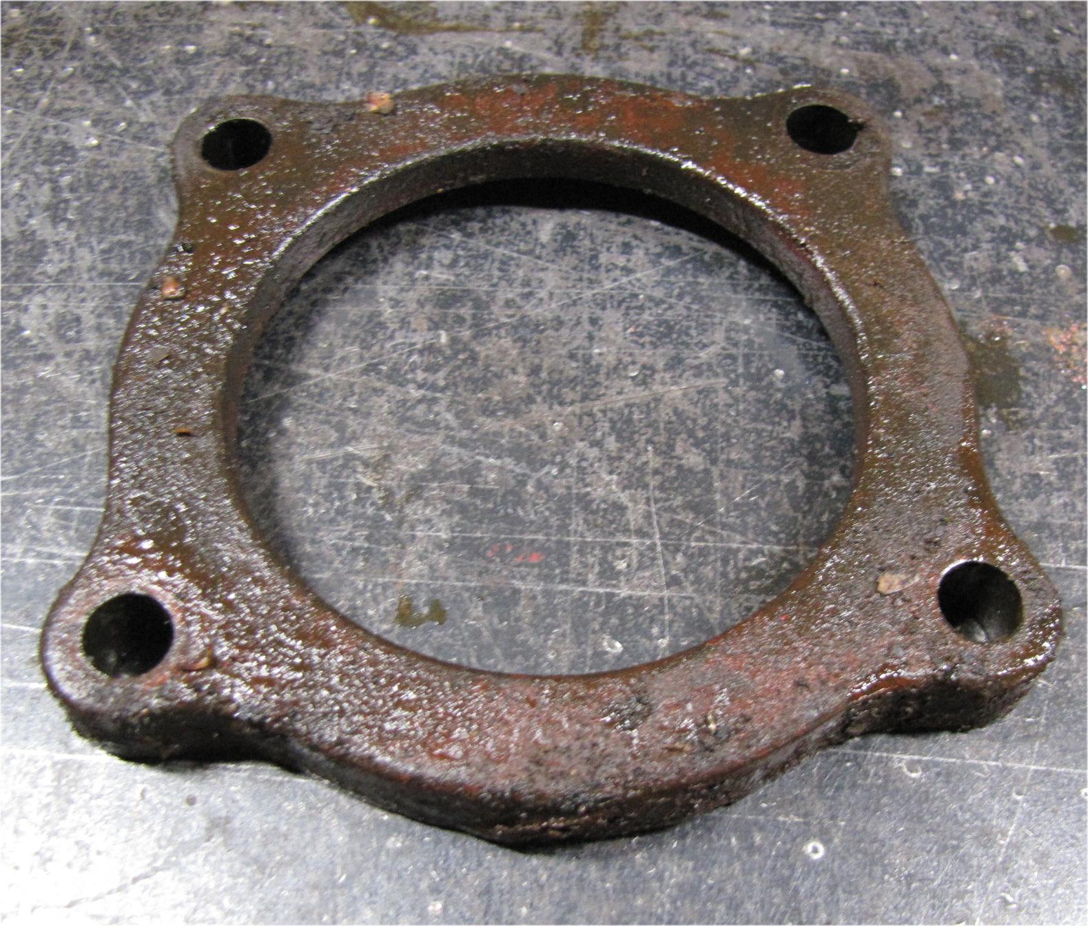 1960 Case International Harvester B275 Diesel Lower Transmission Shaft Bearing retainer used tractor part