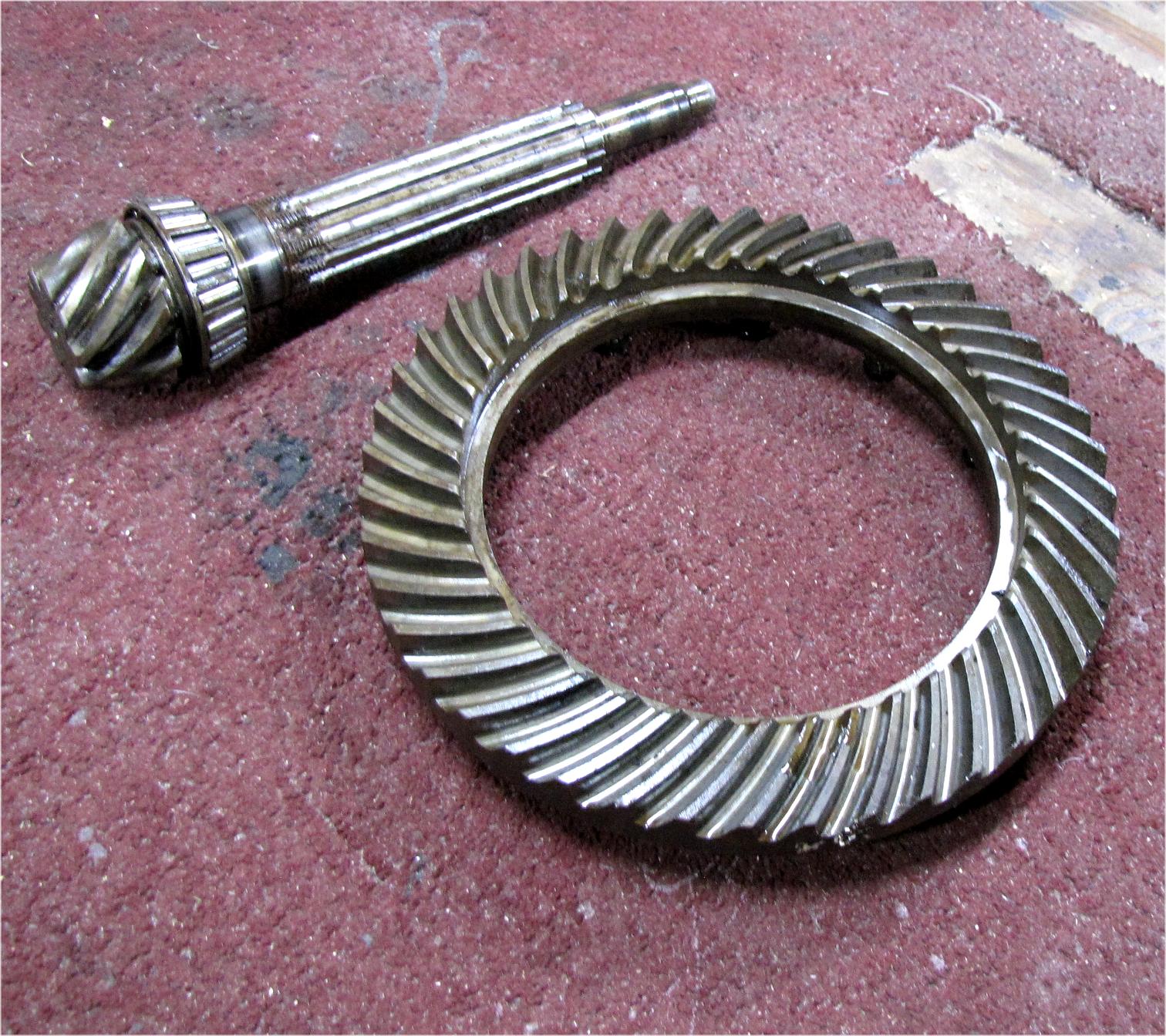 1960 Case International Harvester B275 Diesel Differential Pumpkin Ring Gear with Pinion used tractor part