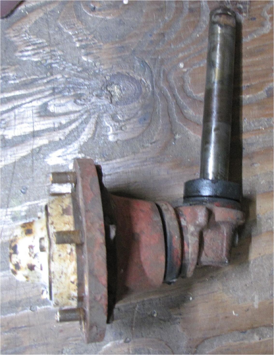 1960 Case International Harvester B275 Diesel Right Spindle with Hub and Bearings used tractor part