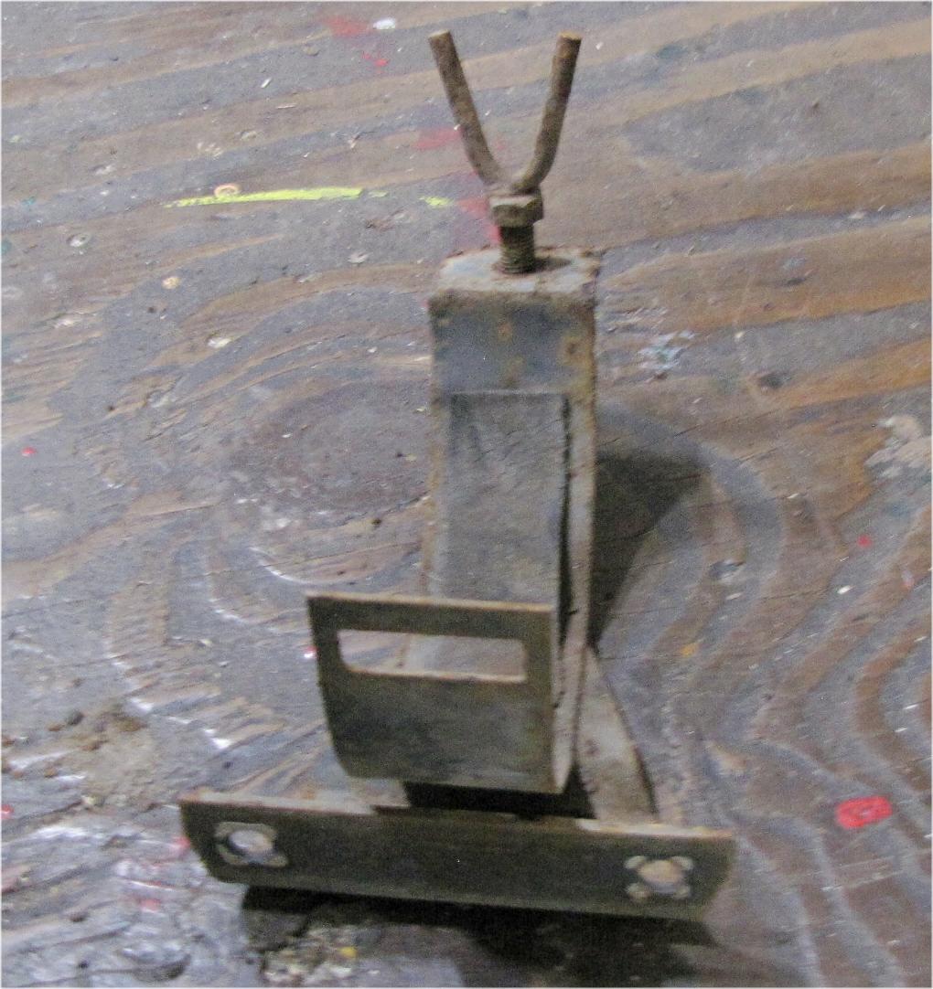 unknown Mitsubishi mt210 Diesel Mitsubishi MT210 tractor Air Filter Bracket used tractor part
