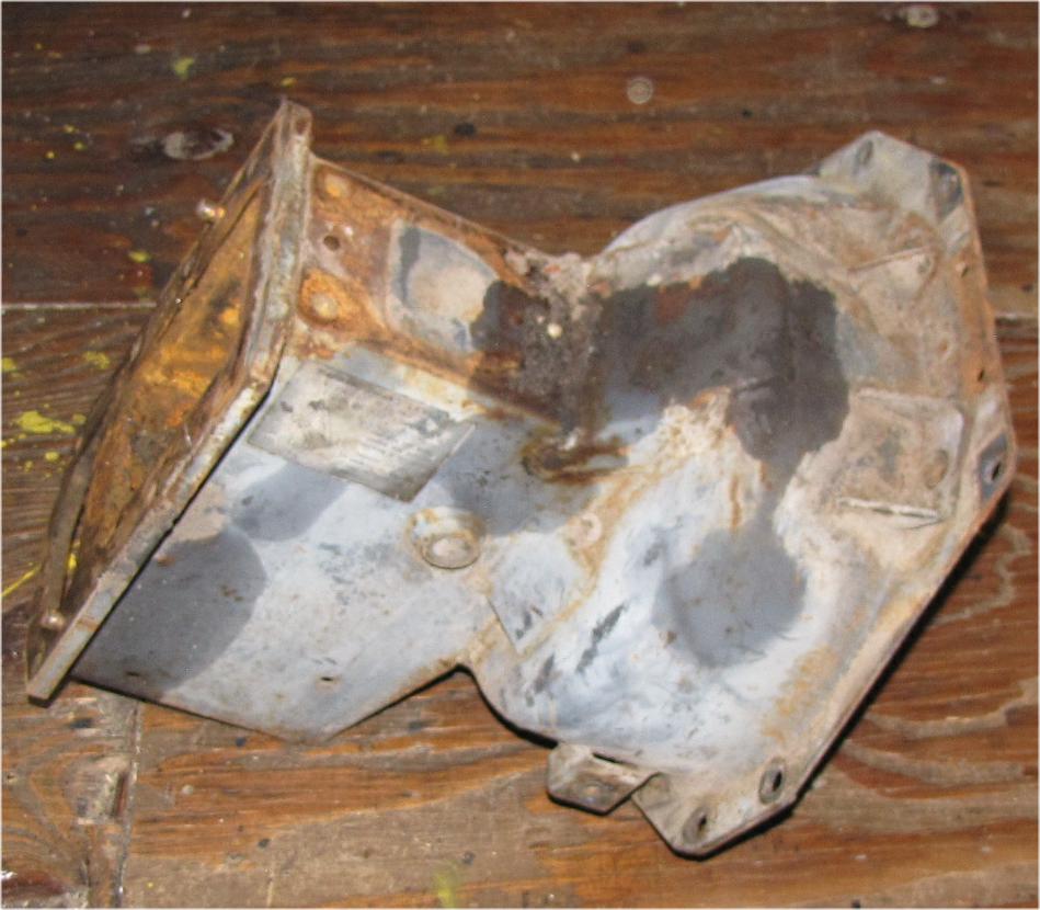 unknown Mitsubishi mt210 Diesel Transmission Bell Housing used tractor part