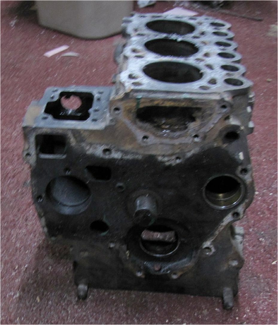 unknown Mitsubishi mt210 Diesel Engine Block used tractor part