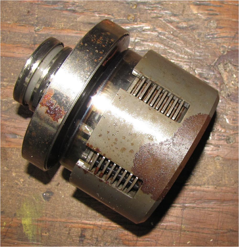 unknown Mitsubishi mt210 Diesel Transmission Clutch Pack used tractor part