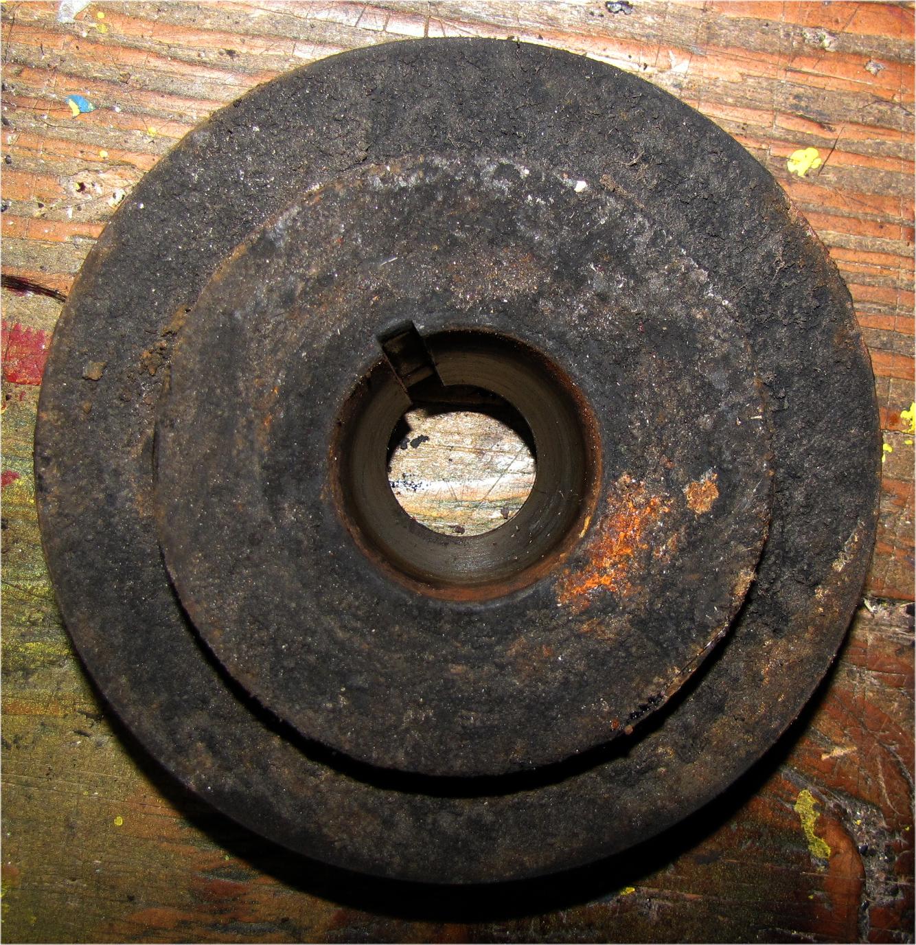 unknown Mitsubishi mt210 Diesel Front Crankshaft Pully or Hub used tractor part
