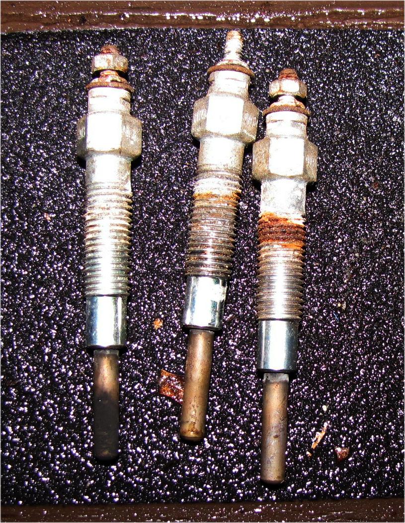 unknown Mitsubishi mt210 Diesel Glow Plugs set of 3 used tractor part