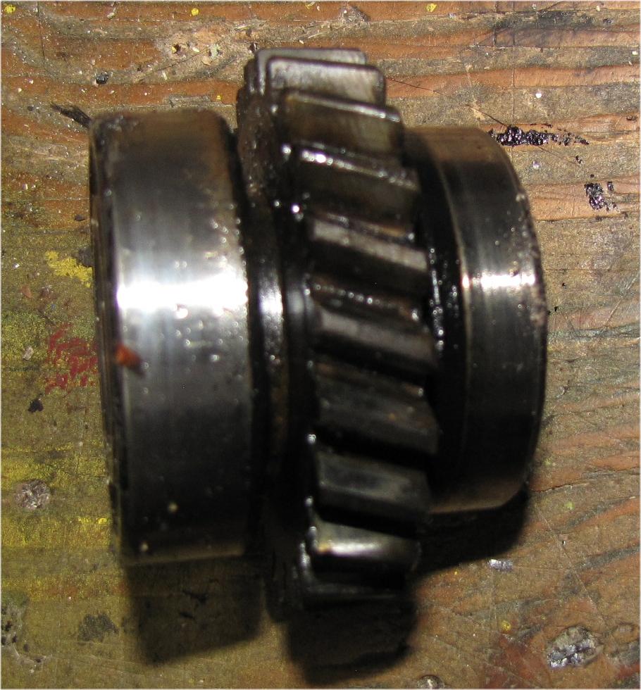unknown Mitsubishi mt210 Diesel Hydraulic Pump Drive Gear with Bearings used tractor part