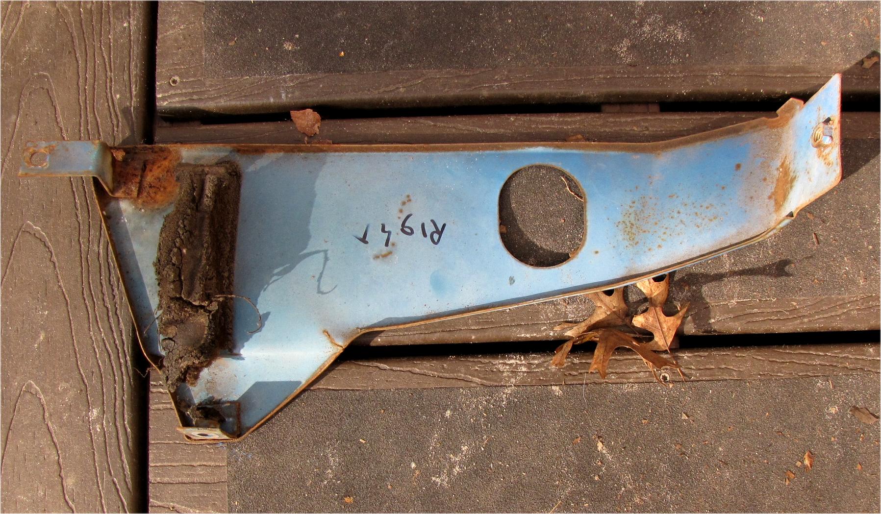 unknown Mitsubishi mt210 Diesel Lower Rear Right Hood Panel OEM used tractor part