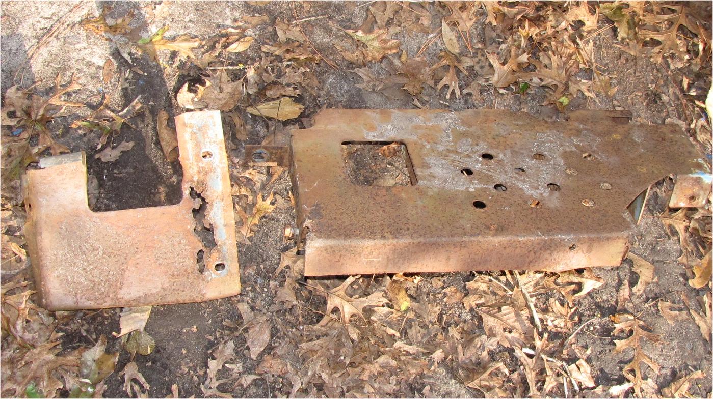 unknown Mitsubishi mt210 Diesel Left Footrest OEM running board used tractor part