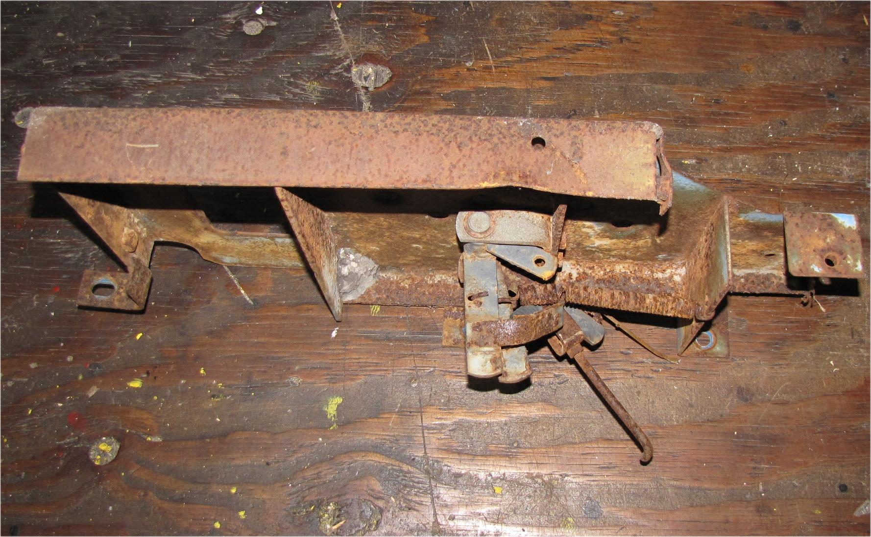 unknown Mitsubishi mt210 Diesel Left Footrest OEM running board used tractor part