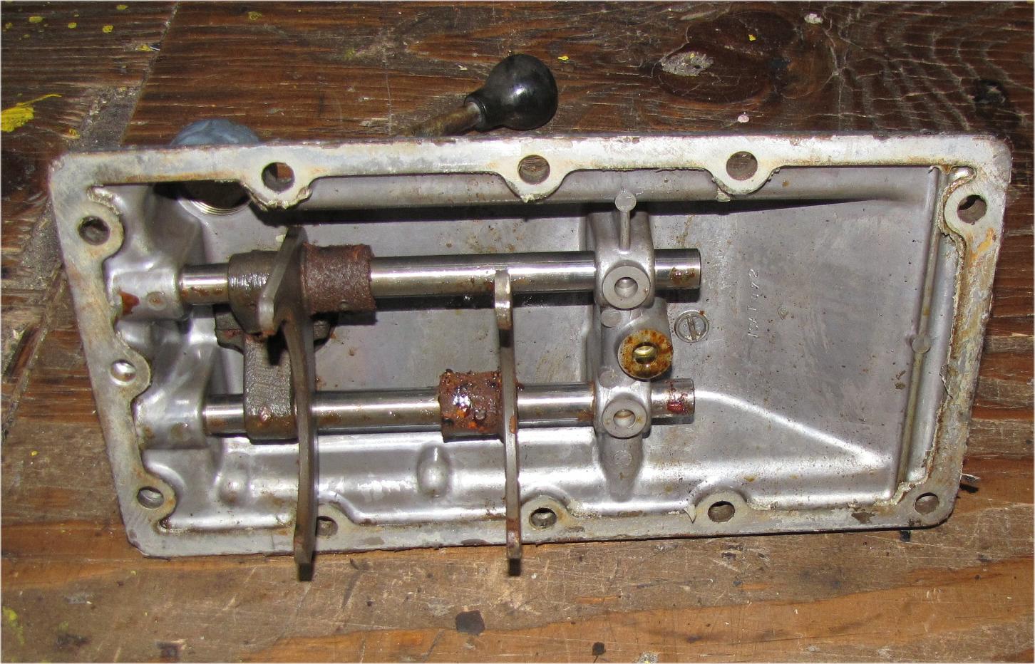 unknown Mitsubishi mt210 Diesel Transmission Cover with shifter and forks used tractor part