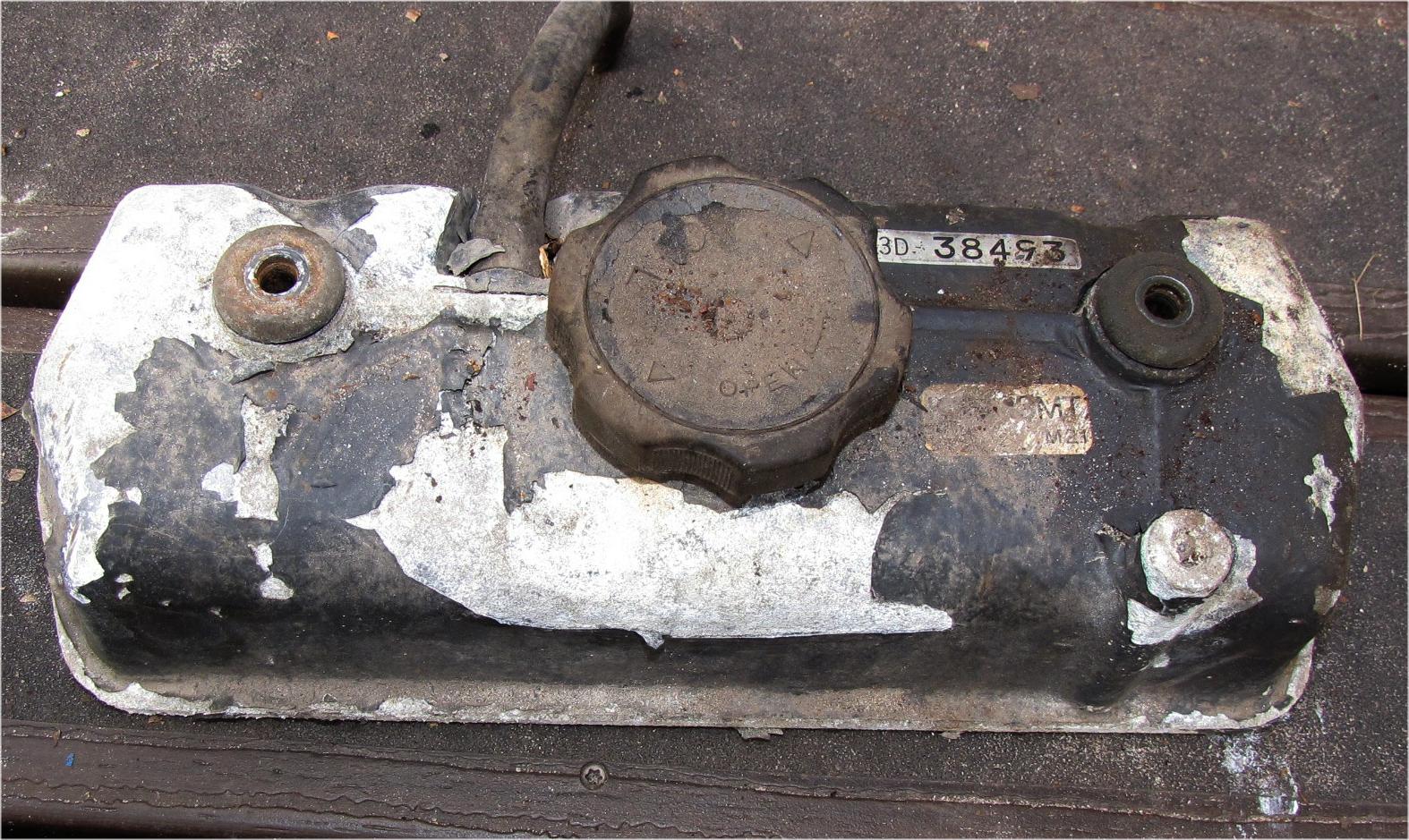 unknown Mitsubishi mt210 Diesel Valve Cover used tractor part