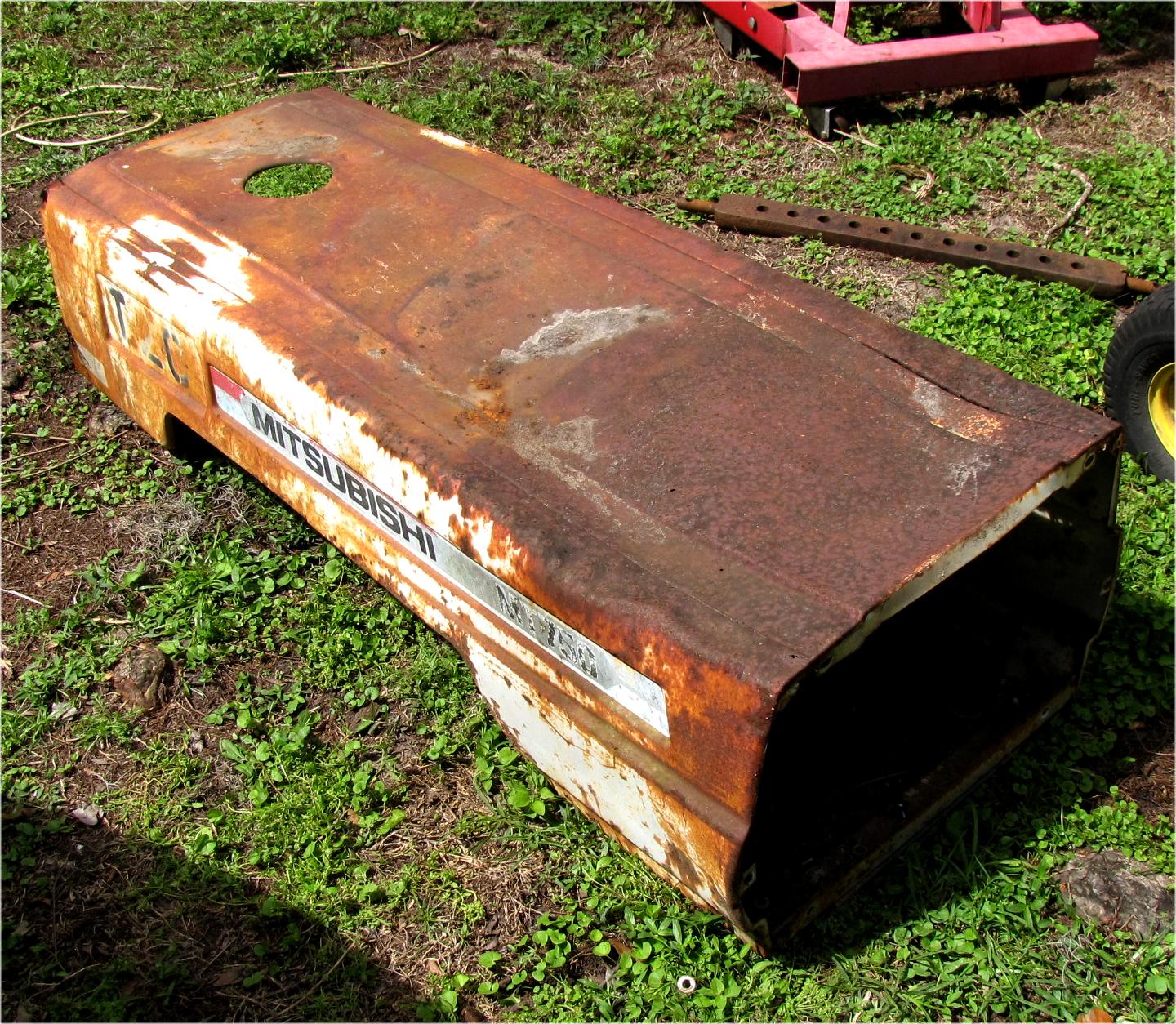 1978 - 1982 Mitsubishi mt750 Diesel Hood used tractor part