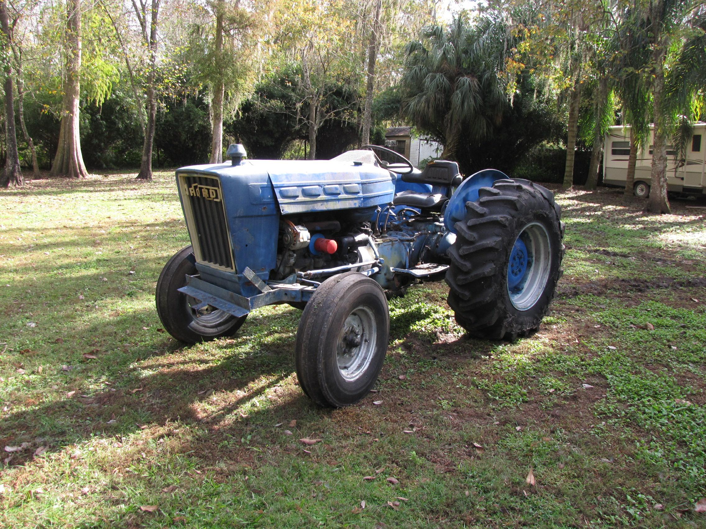 Before restoration photo of Ford 3000 diesel tractor