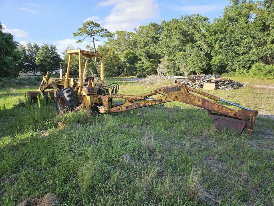 Before restoration photo of Case 580B CK backhoe